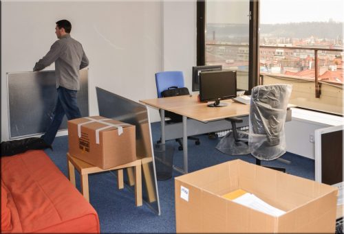 Movers and Packers in Dubai | Movers And Packers in Sharjah - Professional Sh movers